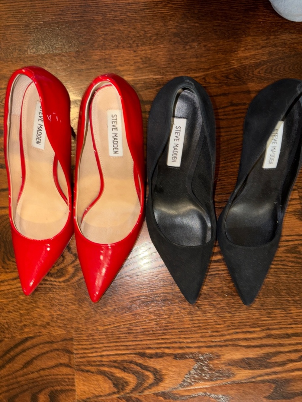 Steve Madden Black & Red Pointed-Toe High Heels - Picture 3 of 3